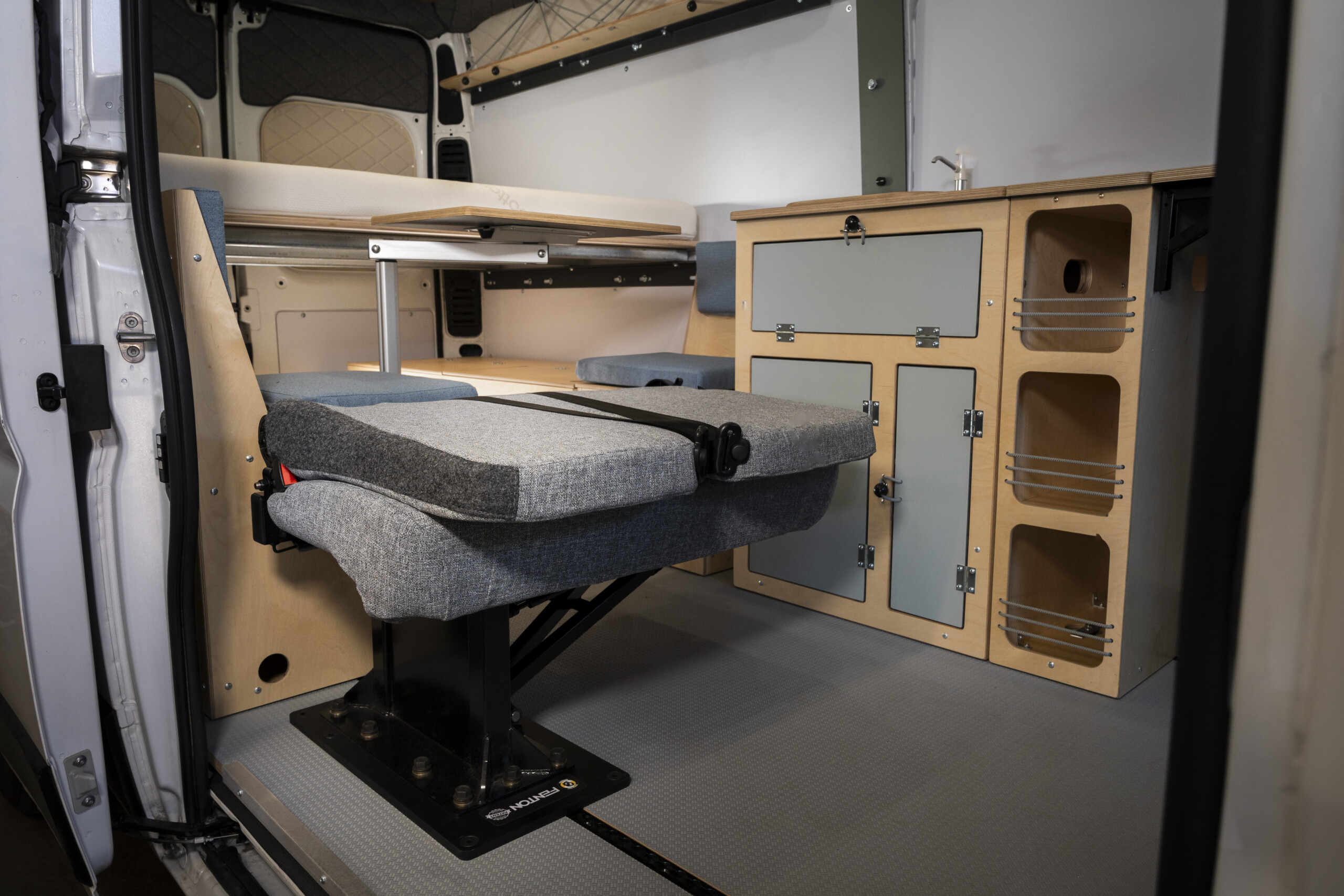 Double Rear Seat image 3