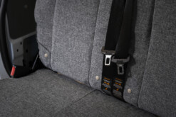 DoubleRearSeat_Belts