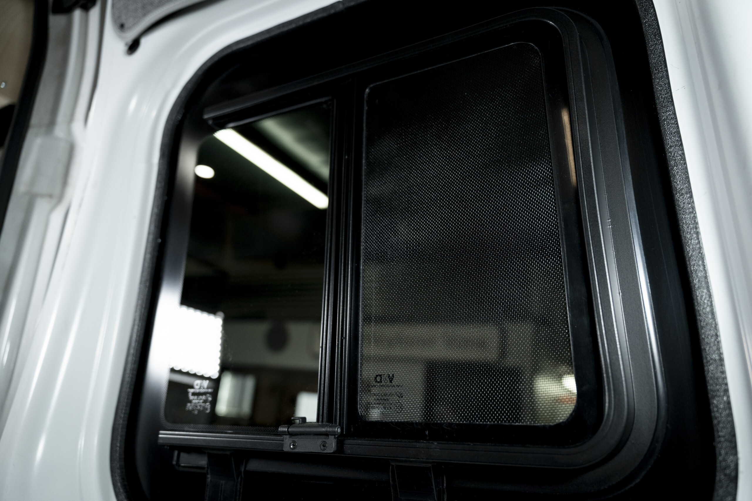 Vented Rear Windows image 4