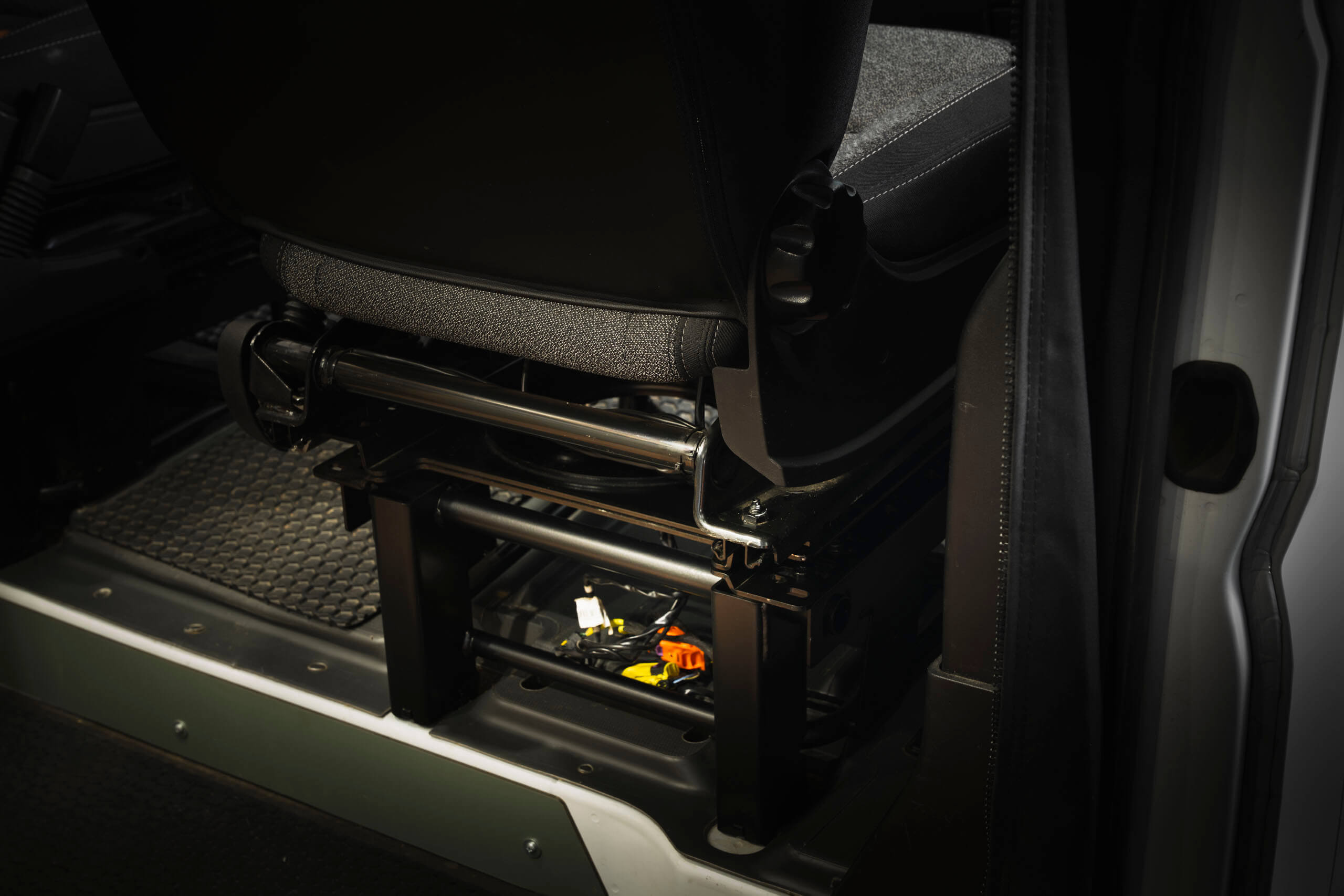 Lowered Seat Base – RAM ProMaster image 4